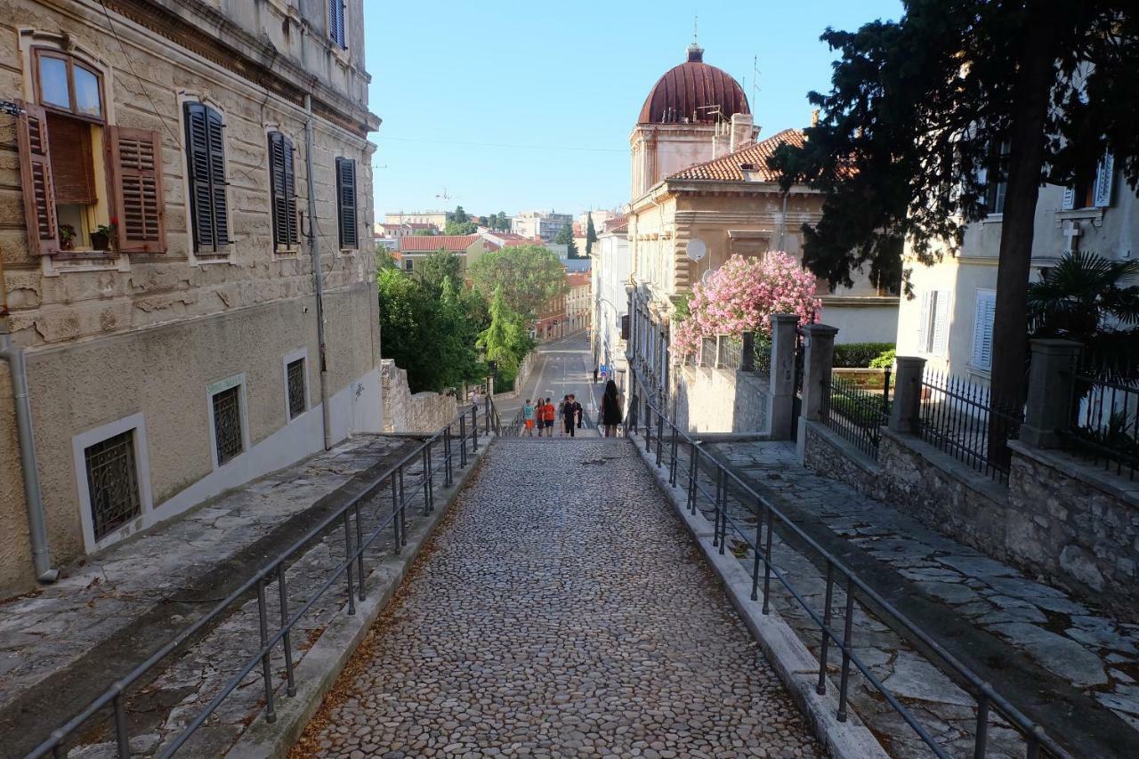 PUY Lavender - City Room With Free Parking מראה חיצוני תמונה